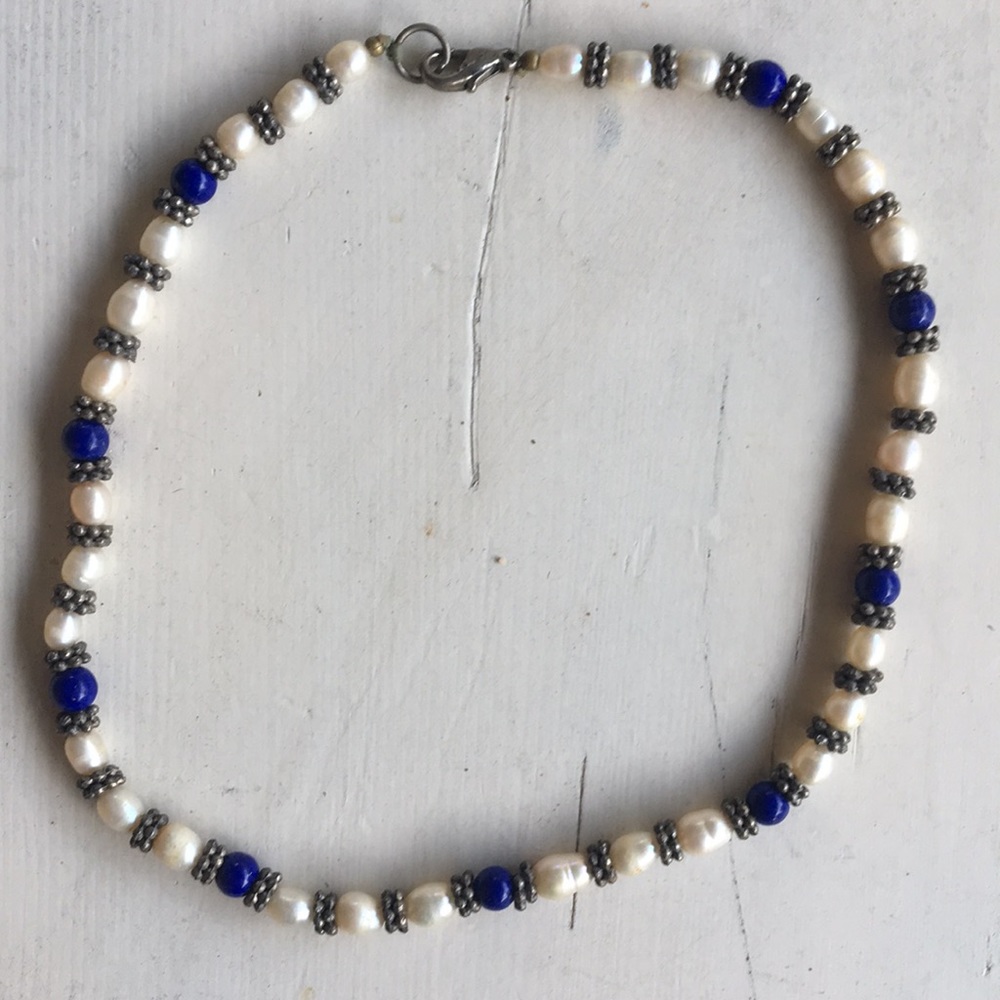 Blue and pearl colored beaded choker